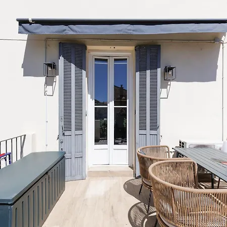 Immogroom - Renovated & Cozy One-bedroom Flat Apartment *