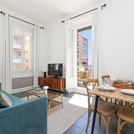 Apartment Immogroom - Renovated & Cozy One-bedroom Flat *