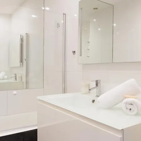 Immogroom - Renovated & Cozy One-bedroom Flat * Cannes